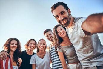 Amici e cinema, i desideri degli italiani dopo il lockdown Amici e cinema, i desideri degli italiani dopo il lockdown