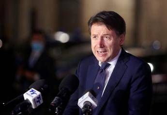 Mes, Conte: Decideremo con il Parlamento Mes, Conte: Decideremo con il Parlamento