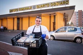 Lo studente diventa cavaliere: Ho cucinato per i medici, non sono un eroe Lo studente diventa cavaliere: Ho cucinato per i medici, non sono un eroe