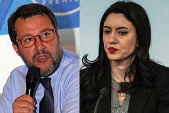 Salvini ad Azzolina: Ti attaccano perché sei incapace