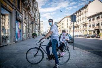 Manovra 2021, congedi e fondi: novità per mamme e papà Manovra 2021, congedi e fondi: novità per mamme e papà