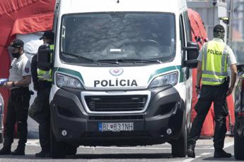 Slovacchia, attacco con coltello alle elementari: 2 morti