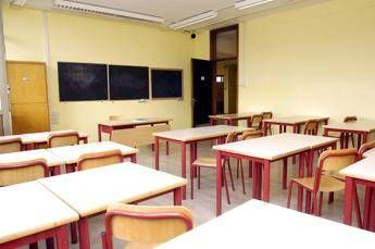 Scuola, infettivologo Bruno: Su riapertura serve compromesso