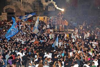 Pregliasco: Con condotte sciagurate vacanze da reclusi Pregliasco: Con condotte sciagurate vacanze da reclusi
