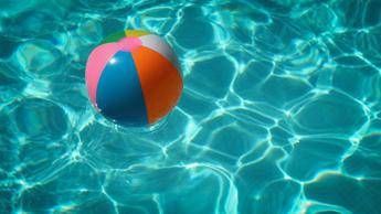 Fase 3, 32% italiani dice no alle vacanze e resta in giardino Fase 3, 32% italiani dice no alle vacanze e resta in giardino