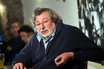 Zanardi, Guccini: Persona indomita, spero si risolva tutto Zanardi, Guccini: Persona indomita, spero si risolva tutto