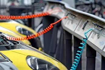 Fase 3, in dl semplificazioni spinta alle auto elettriche Fase 3, in dl semplificazioni spinta alle auto elettriche