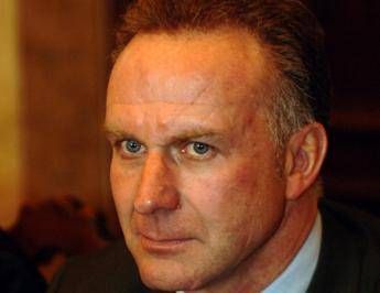 Rummenigge: Stipendi più bassi per calciatori dopo Covid Rummenigge: Stipendi più bassi per calciatori dopo Covid