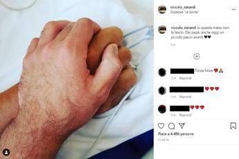 Questa mano non la lascio, il post di Niccolò Zanardi Questa mano non la lascio, il post di Niccolò Zanardi
