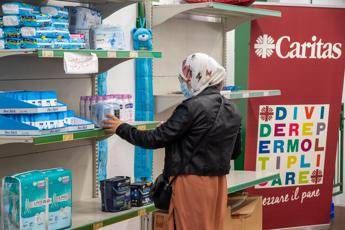 Coronavirus, alla Caritas 20 volontari morti e 179 contagiati Coronavirus, alla Caritas 20 volontari morti e 179 contagiati