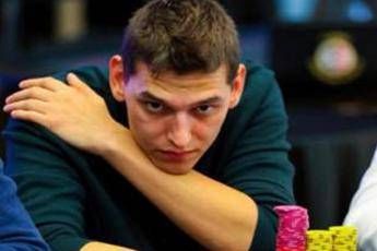 Addio a Matteo Mutti, campione di poker morto per le complicanze del Covid Addio a Matteo Mutti, campione di poker morto per le complicanze del Covid