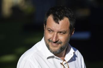 Salvini: Arcuri ha fallito su mascherine e ora si occupa di scuola