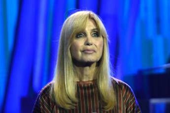 Dori Ghezzi: Mesina fuggito di nuovo? Le qualità le ha, peccato le usi male Dori Ghezzi: Mesina fuggito di nuovo? Le qualità le ha, peccato le usi male