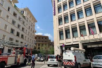 Esplosione in hotel a Roma, pensavamo a una bomba Esplosione in hotel a Roma, pensavamo a una bomba