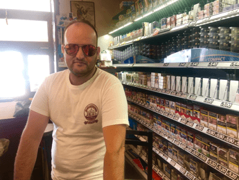 Al bar di Porto Empedocle : Non siamo razzisti ma basta sbarchi, brutta immagine città Al bar di Porto Empedocle : Non siamo razzisti ma basta sbarchi, brutta immagine città