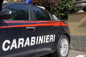 Roma, rapine e pestaggi a coetanei: arrestati due giovani