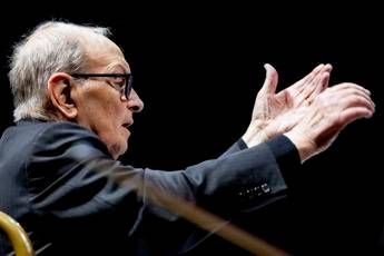 Morricone, l'ultimo riconoscimento il 5 giugno scorso Morricone, l'ultimo riconoscimento il 5 giugno scorso
