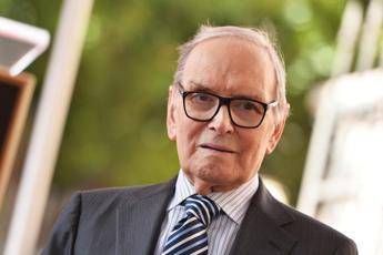 Morricone sepolto al cimitero Laurentino di Roma