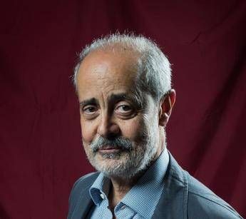 Libri: 'oltre la fragilità' di Antonio Calabrò, crisi è pericolo ma anche opportunità Libri: 'oltre la fragilità' di Antonio Calabrò, crisi è pericolo ma anche opportunità
