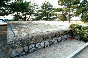 Foibe, il campione Pamich: Corona di fiori in cambio Narodni Dom, vincono loro Foibe, il campione Pamich: Corona di fiori in cambio Narodni Dom, vincono loro