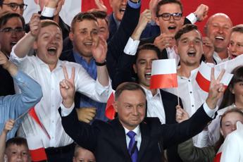 Polonia, opposizione chiede annullamento elezioni
