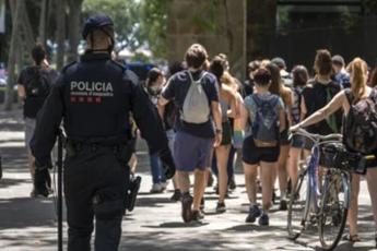 Coronavirus, aumentano i contagi a Barcellona: nuovo lockdown
