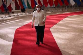 Covid, Germania schiera esercito. Merkel: Misure più rigide Covid, Germania schiera esercito. Merkel: Misure più rigide