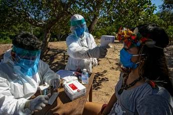 Coronavirus, Brasile sfiora i 100.000 morti. Bolsonaro: La vita deve andare avanti