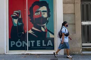 Coronavirus, in Spagna contagi triplicati in due settimane Coronavirus, in Spagna contagi triplicati in due settimane