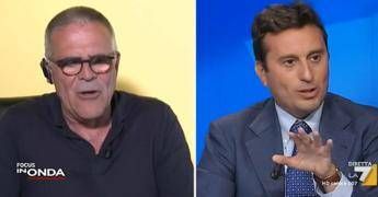 Covid, Zangrillo sbotta: Dico quello che vedo, ne ho le palle piene Covid, Zangrillo sbotta: Dico quello che vedo, ne ho le palle piene