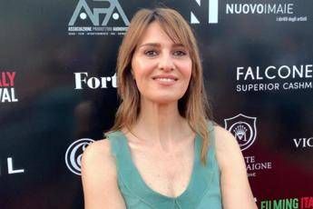 Covid, Cortellesi: Io tra fortunati che non hanno pianto i propri cari - Video Covid, Cortellesi: Io tra fortunati che non hanno pianto i propri cari - Video