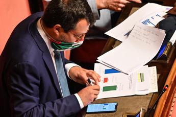 Salvini e gli appunti, la foto della 'scaletta'