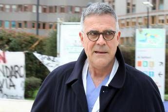Zangrillo: Io negazionista? Virus circola e contagia ma è meno letale Zangrillo: Io negazionista? Virus circola e contagia ma è meno letale