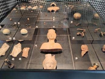 Pompei, svelato l'antico ideale di bellezza tra gioielli e creme Pompei, svelato l'antico ideale di bellezza tra gioielli e creme