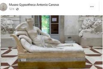 Danneggia statua Canova per una foto, identificato turista austriaco