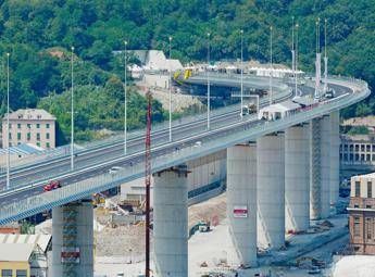 Genova, pronto il nuovo ponte. Conte: E' l'Italia che si rialza