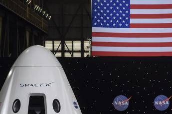 Rientrata la SpaceX, 'splashdown' nel Golfo del Messico Rientrata la SpaceX, 'splashdown' nel Golfo del Messico
