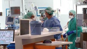 Coronavirus, in Italia 947 nuovi casi e 9 morti Coronavirus, in Italia 947 nuovi casi e 9 morti