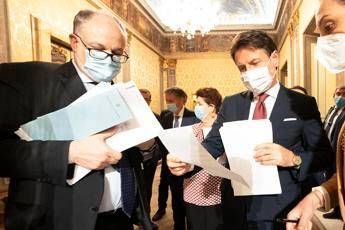 Dl Agosto: le misure per lavoro, fisco e imprese Dl Agosto: le misure per lavoro, fisco e imprese