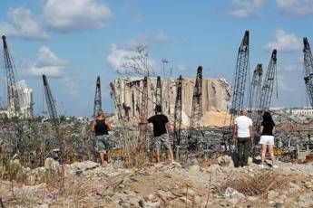 Beirut, governo informato dei rischi poco prima dell'esplosione Beirut, governo informato dei rischi poco prima dell'esplosione