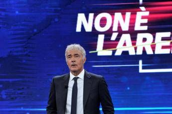 Giletti contro De Luca: Sceriffo solo chiacchiere e distintivo