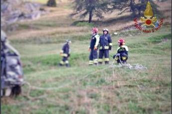 Auto fuori strada nel Cuneese, morti 5 giovani Auto fuori strada nel Cuneese, morti 5 giovani