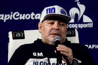 Lutto per Maradona, morto il cognato colpito dal Covid