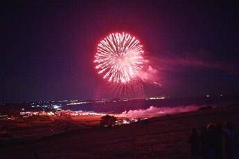 Conte ci aiuti, siamo disperati: appello aziende fuochi d'artificio Conte ci aiuti, siamo disperati: appello aziende fuochi d'artificio