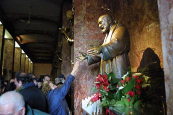 San Pio, Ferragosto al Santuario: Affluenza fedeli discreta nonostante Covid