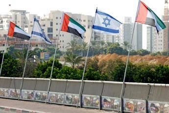 Emirati: Accordo con Israele non è contro l'Iran, niente interferenze Emirati: Accordo con Israele non è contro l'Iran, niente interferenze