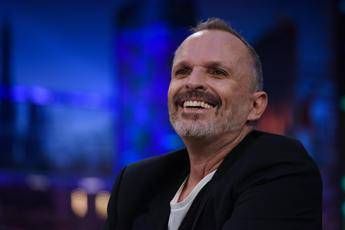 Miguel Bosè: Mi hanno punito, sono stato bambino cattivo Miguel Bosè: Mi hanno punito, sono stato bambino cattivo