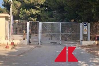 Lampedusa, altri sbarchi: quasi 1100 migranti nell'hotspot Lampedusa, altri sbarchi: quasi 1100 migranti nell'hotspot