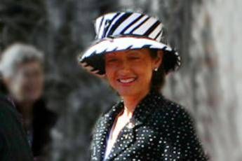 Alexandra contessa di Frederiksborg, addio all'appannaggio reale Alexandra contessa di Frederiksborg, addio all'appannaggio reale