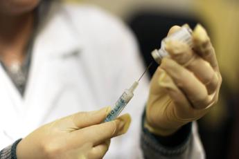 Influenza, 'quest'anno ordinate 43% dosi di vaccino in più'
